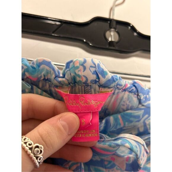 Lilly Pulitzer shorts size small C25-17 - Picture 3 of 3